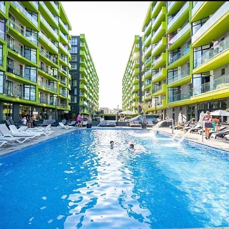 Onix & Pool 109 Apartment *